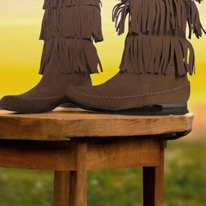 LC Lauren Conrad Women's Fringe Moccasin Boot - 8.5